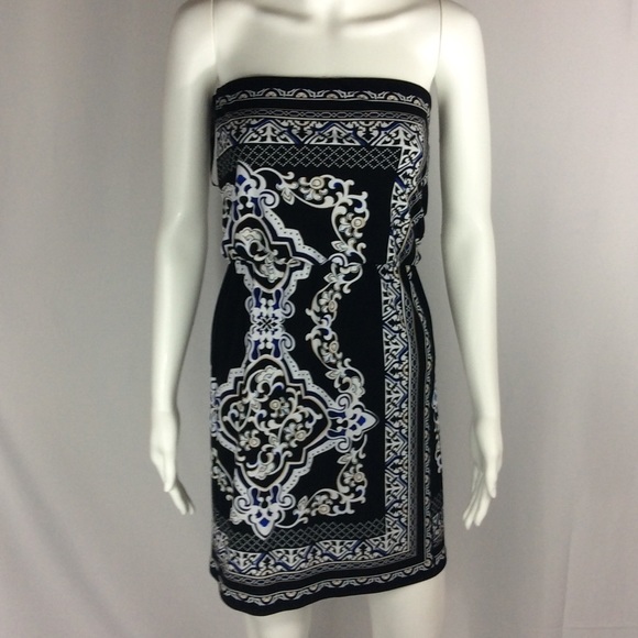 White House Black Market Dresses & Skirts - White House Black Market strapless dress