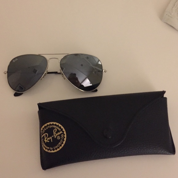 Silver rayban aviators
