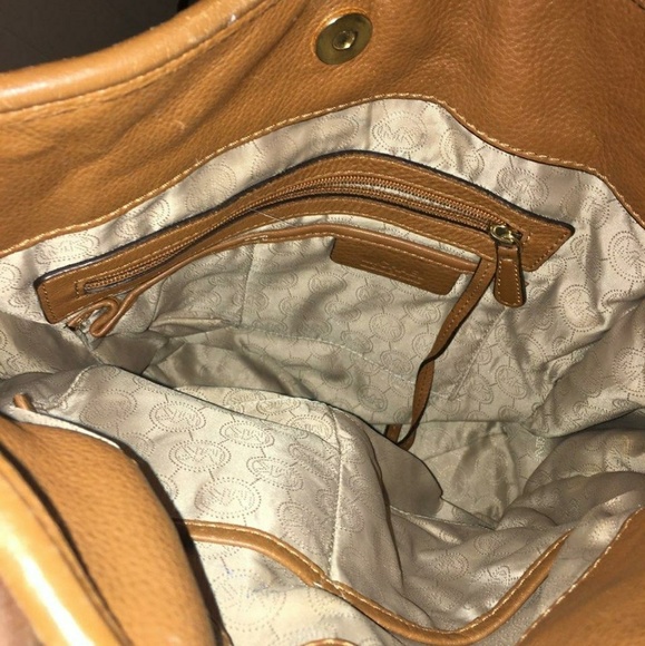 Unique, MK Saffiano Hamilton Tote Bag and wallet - Picture 6 of 6