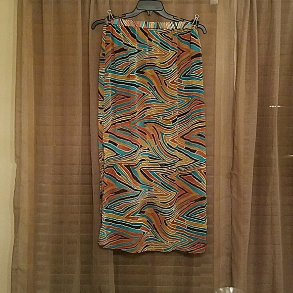 Maxi skirt w sheer bottom NWOT