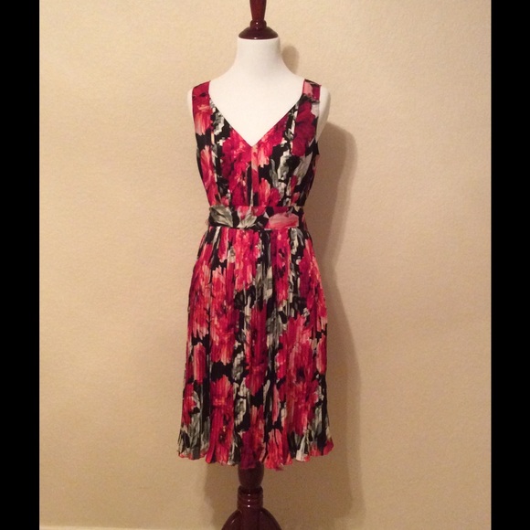 Red Floral Pleated Dress