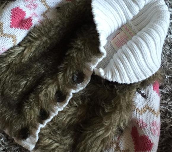 Button down sweater with fur on front - Picture 1 of 3