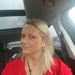 Meet your Posher, Rae