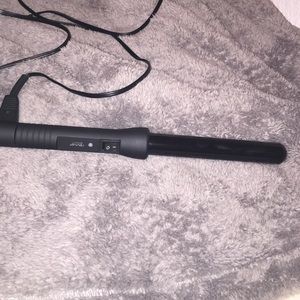 Ceramic curling wand.