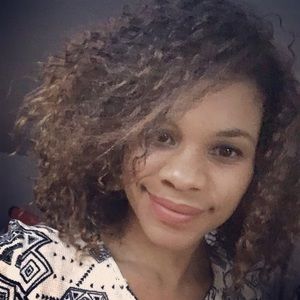 Meet your Posher, Sonia