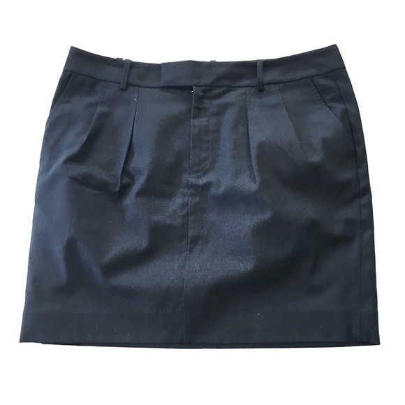 Black Knit Mini Skirt w/ Pleat Detail Size 12 GAP