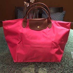 Longchamp Le Pliage Medium Short Handle