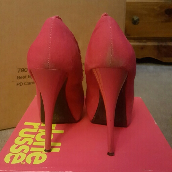 Adorable pick k pumps with bow! - Picture 3 of 3