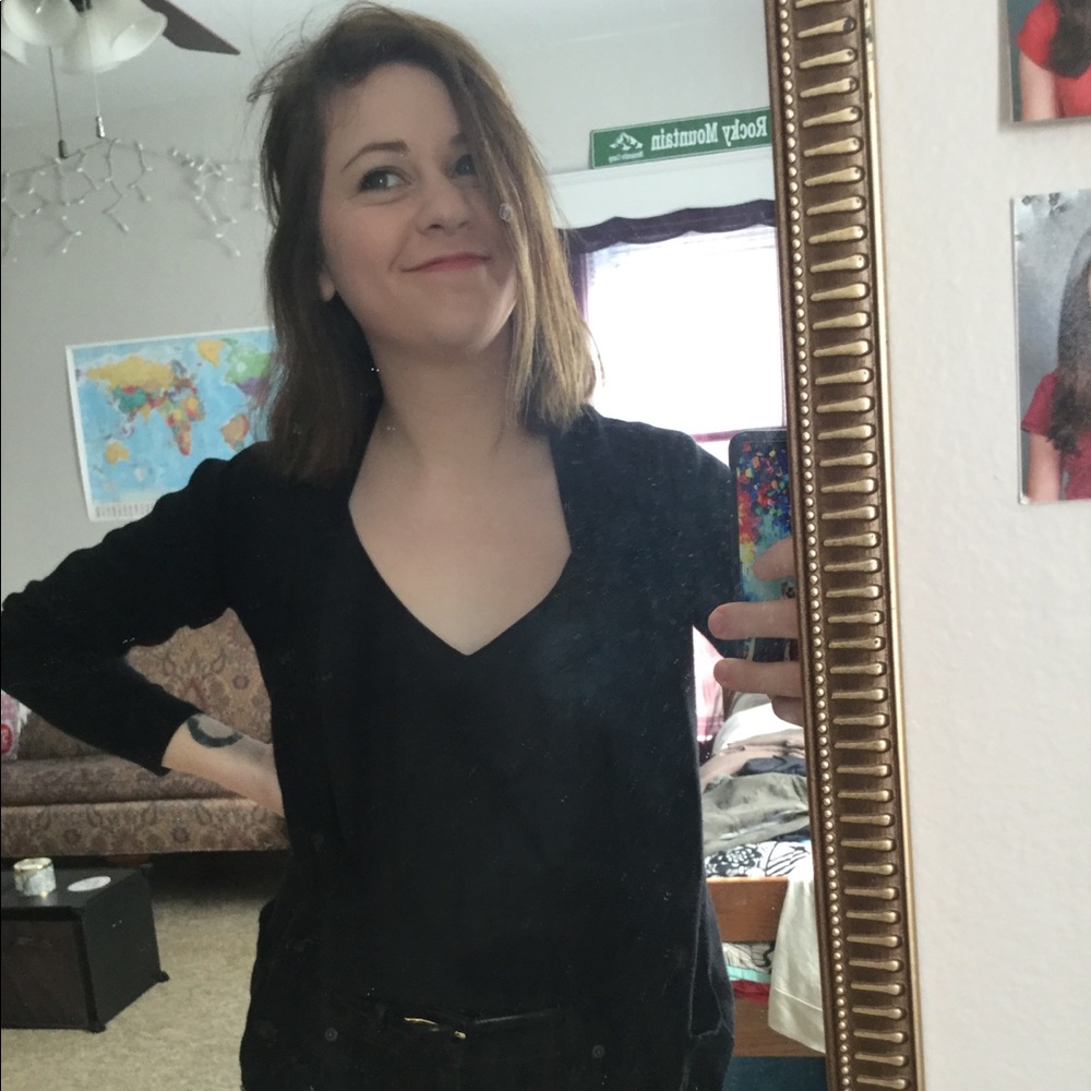 Meet your Posher, Avery