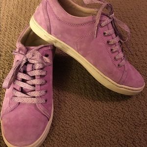 Purple Ugg sneakers/ tennis shoes size 7.5