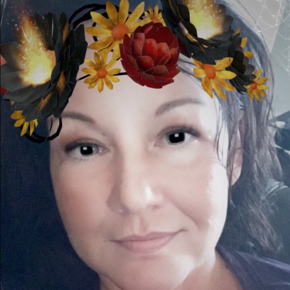 Meet your Posher, Sherry - Picture 3 of 4