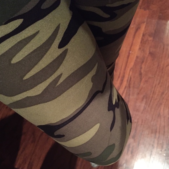 New Camouflage leggjngs - Picture 2 of 4