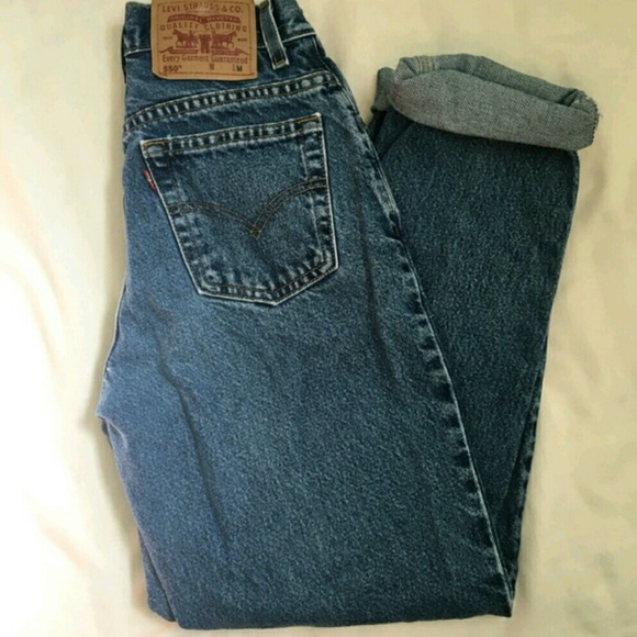 Highrise vintage levi's 550e jeans size 24...