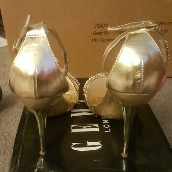 Beautiful crystal stilettos - Picture 3 of 4