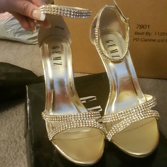 Beautiful crystal stilettos - Picture 4 of 4