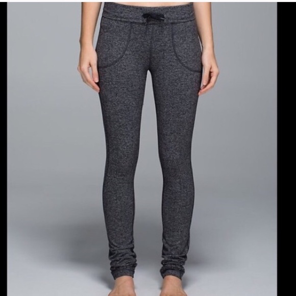 ISOOO lululemon skinny wills herringbone!!! Size 8