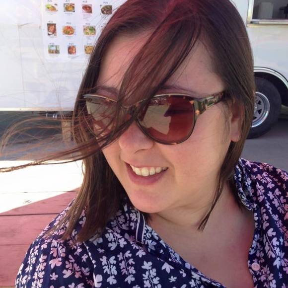 Meet your Posher, Janelle