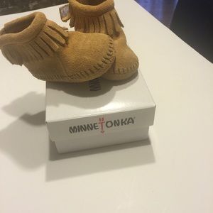 Brand New Infants Minnetonka booties