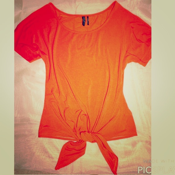 💛MARCIANO casual t-short ❤️