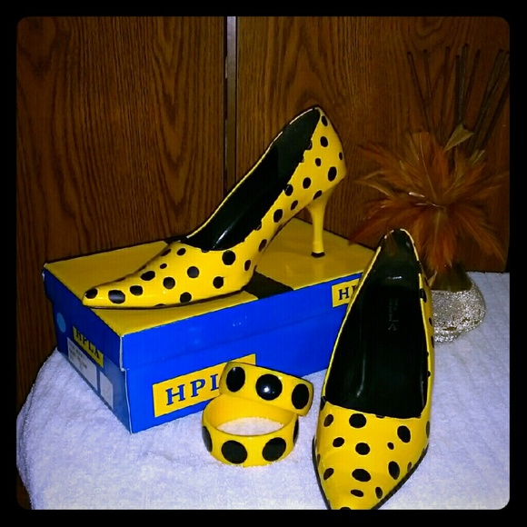 Yellow Busy Bee