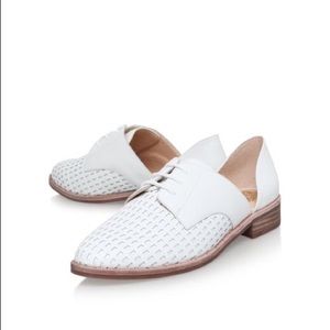Vince Camuto "Rosan" d'Orsay Flat. Sz 8 white