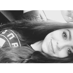 Meet your Posher, Emilce