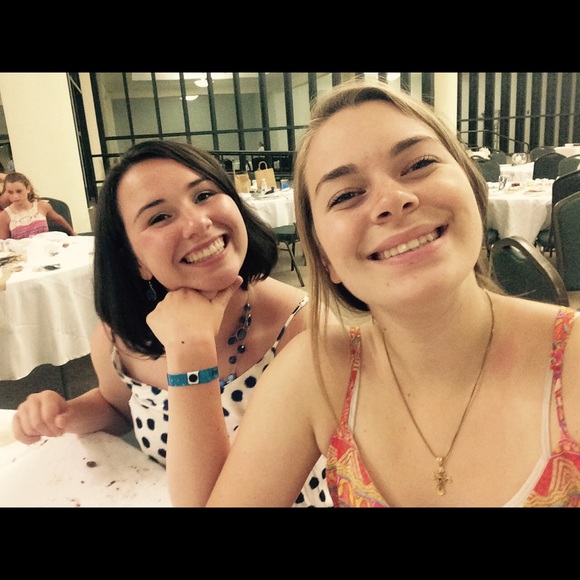 Meet your Posher, Emily - Picture 1 of 1