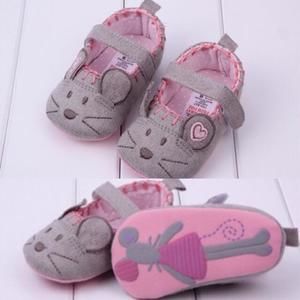 Soft pink baby mouse shoes