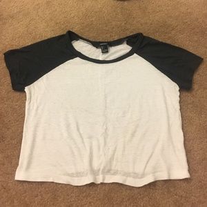 Cropped Tee