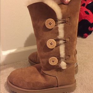 Ugg boots, hardly worn.