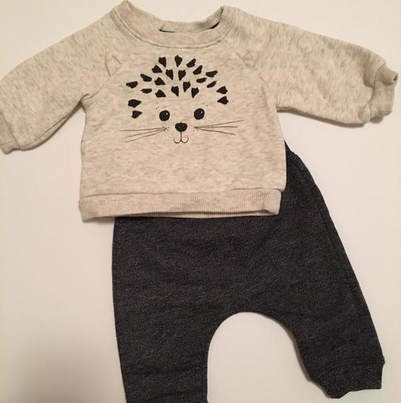 H&M sweatsuit 0-1mo