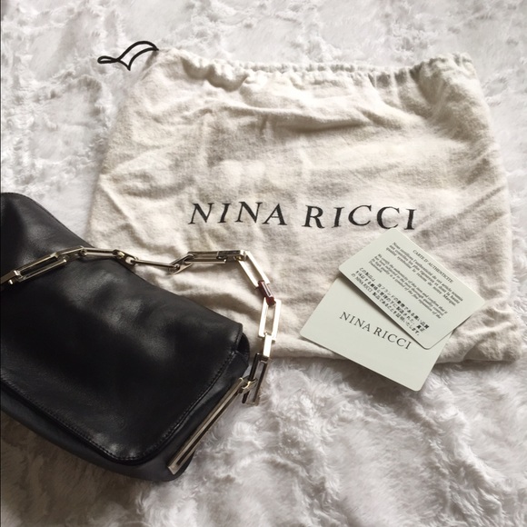 🆕NINA RICCI clutch🆕