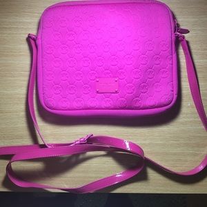 Authentic Michael Kors cross body purse!