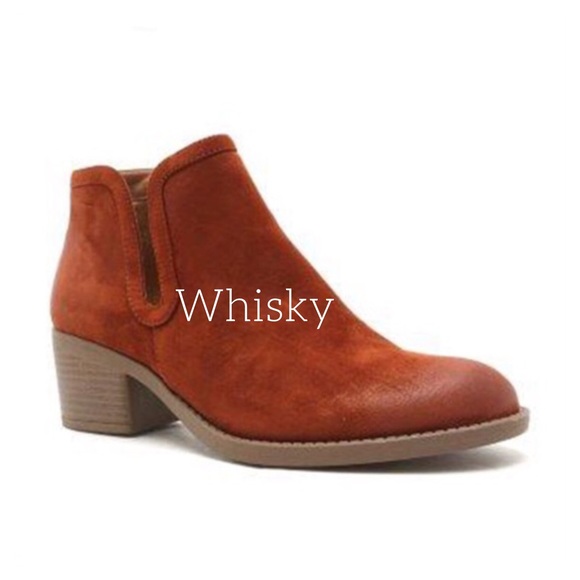 ✨ Vegan Suede Booties, Ankle Boots - Picture 3 of 4