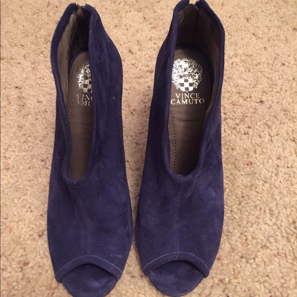 Blue suede Vince Camuto peep toe booties