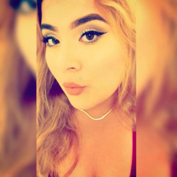 Meet your Posher, Arianna