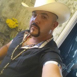 Meet your Posher, Armando