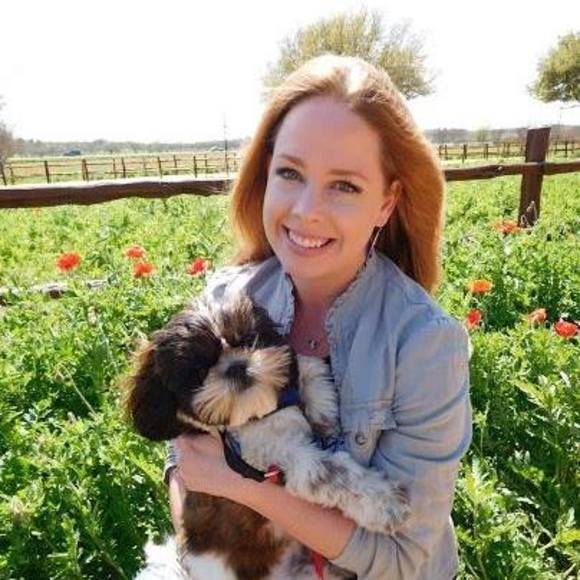 Meet your Posher, Kara