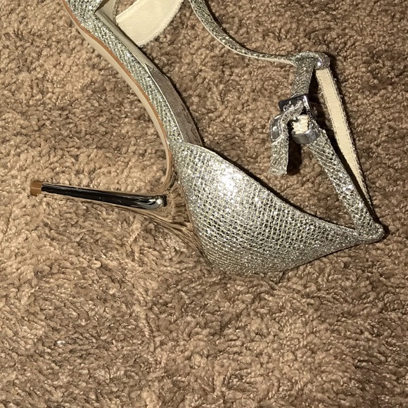 Michael kors heels - Picture 3 of 3