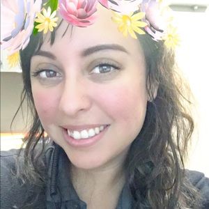 Meet your Posher, Kelly