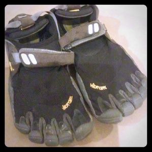 Vibram Five Finger Treksport Shoes