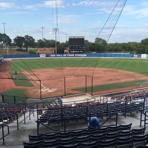 Meet your Posher, Raymond