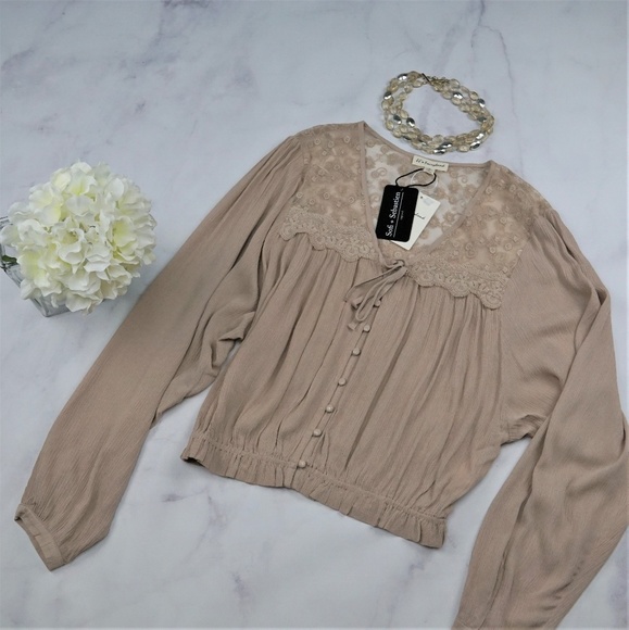 Coachella FAVE peasant top beige long sleeves lace - Picture 6 of 6