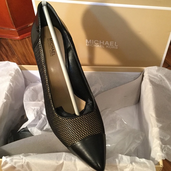 MMK LEILAH PUMPS👣