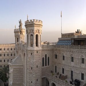 Meet your Posher, Monique