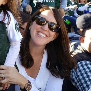 Meet your Posher, Lisa