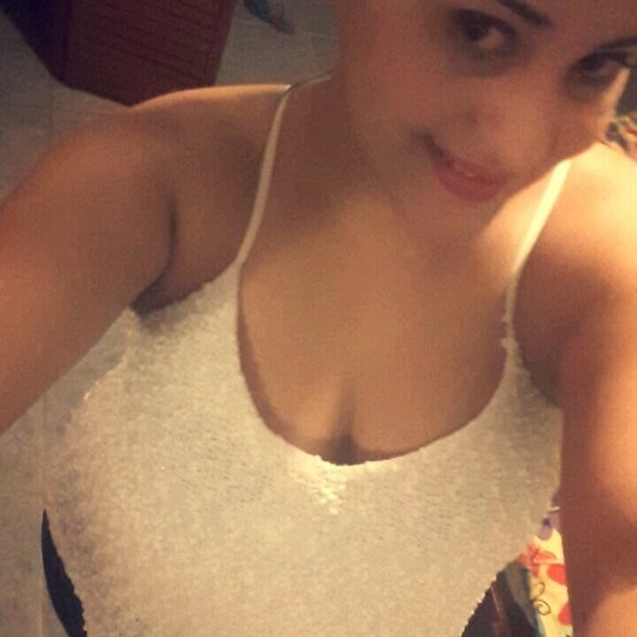 Meet your Posher, Lily - Picture 1 of 1