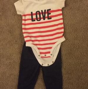 Carter's 2 piece set