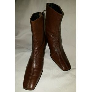Original Stuart Weitzman Brown Ankle Boots 8.5 M