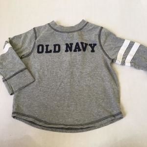 ✨Old Navy shirt✨